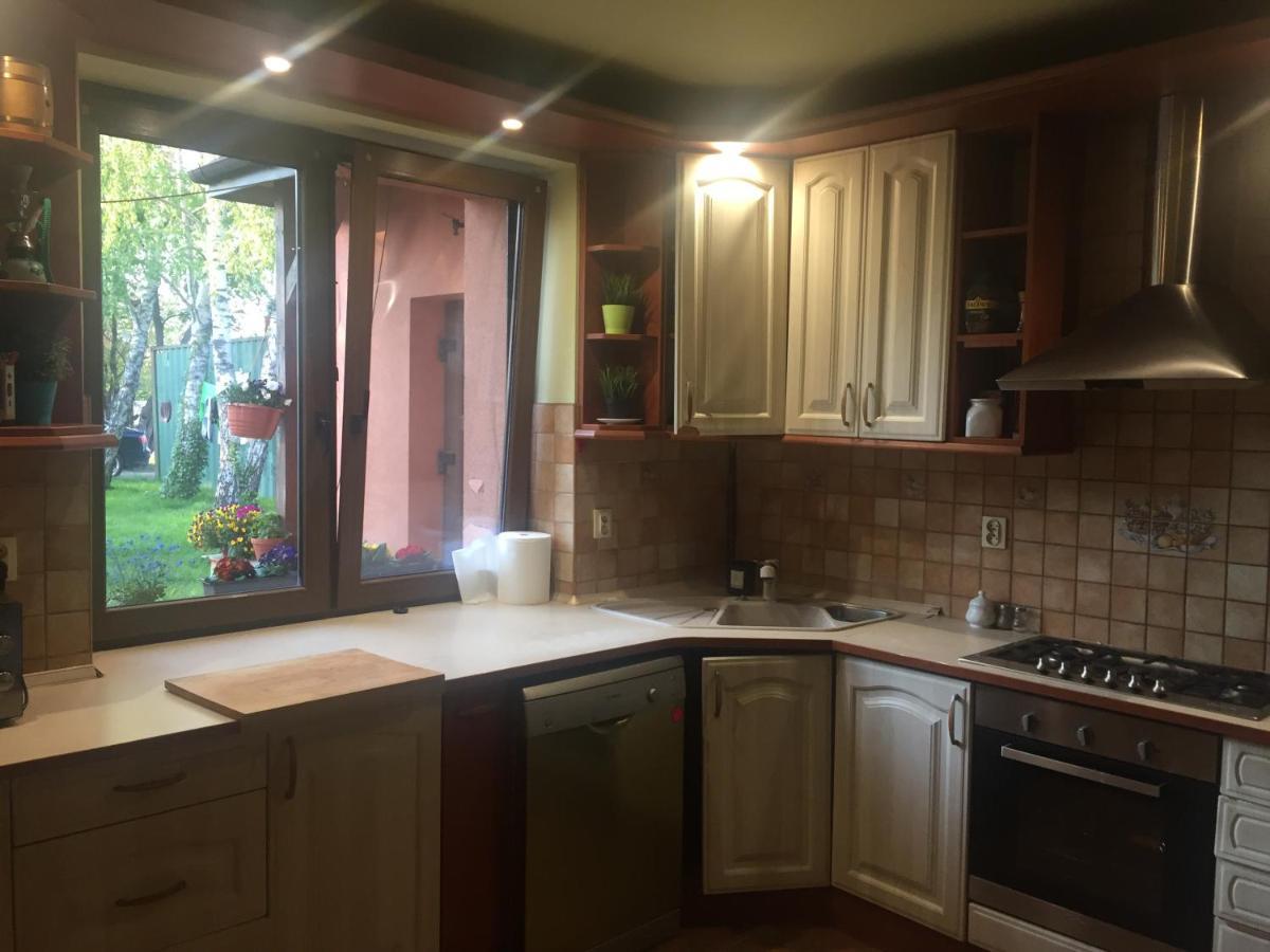 samodzielny pokój w wygodnym domu z parkingiem Apartamento Piaseczno  Exterior foto