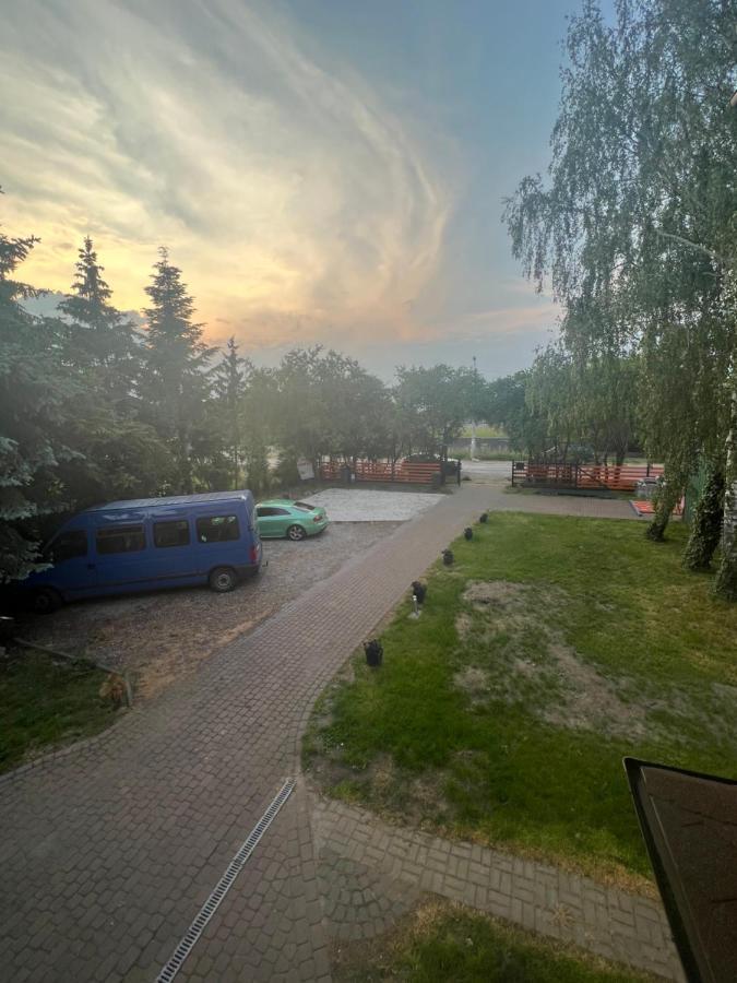 samodzielny pokój w wygodnym domu z parkingiem Apartamento Piaseczno  Exterior foto